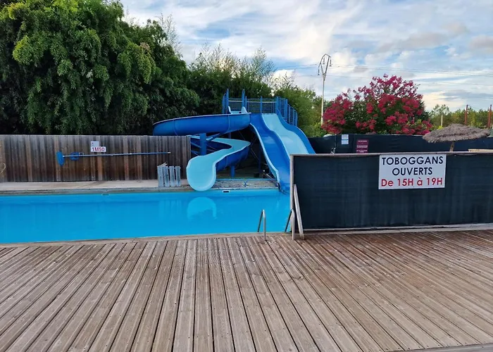 Grand Mobile Home Dans Camping